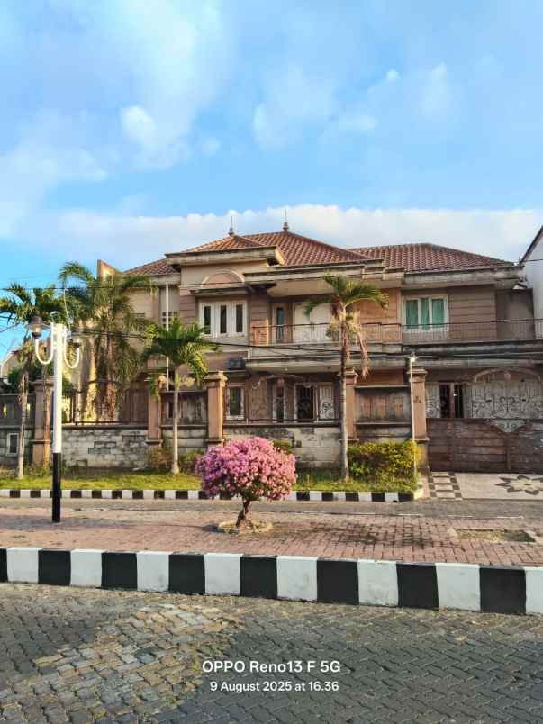 dijual rumah villa kalijudan