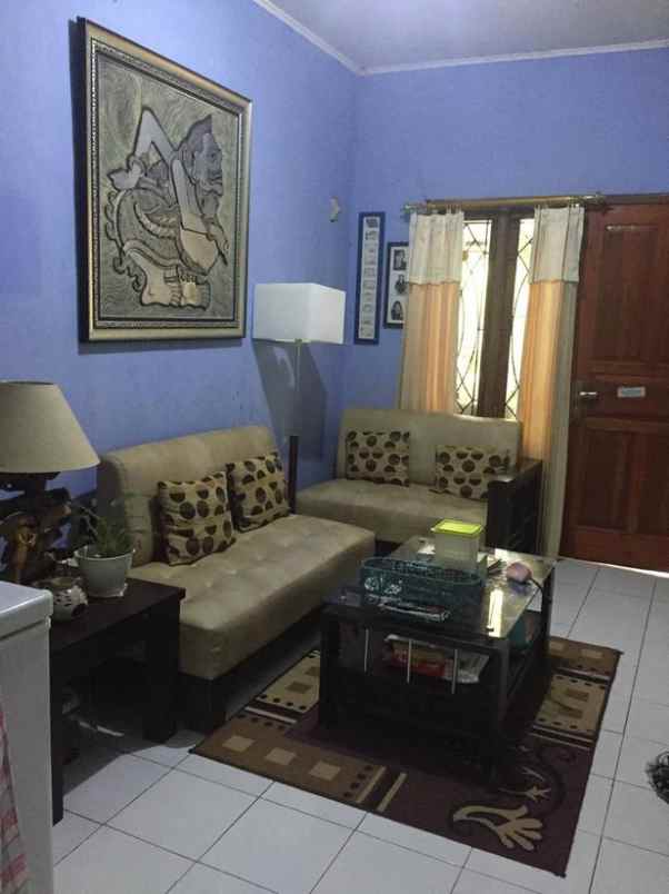 dijual rumah villa pasirwangi
