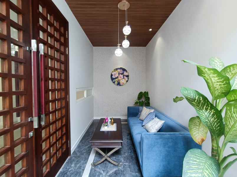 dijual rumah villa taman telaga ii