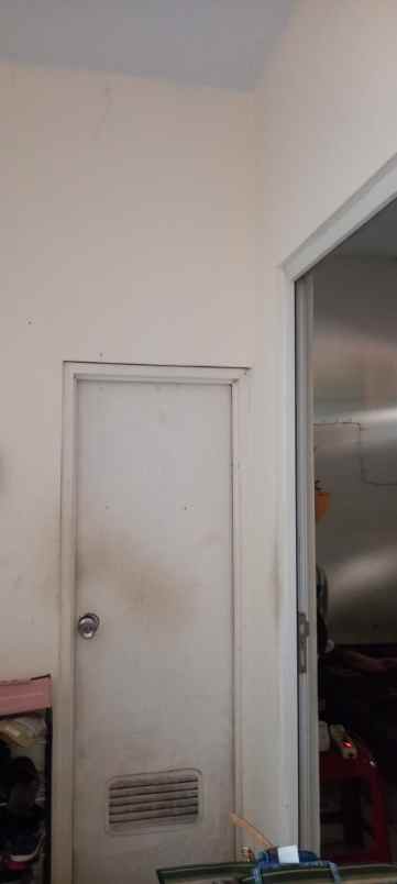 dijual rumah violet garden bintara jl i