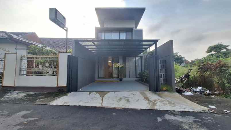 dijual rumah wedomartani ngemplak
