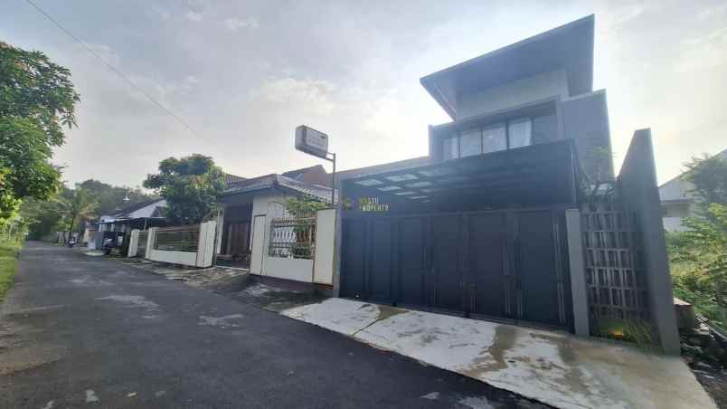 dijual rumah wedomartani ngemplak