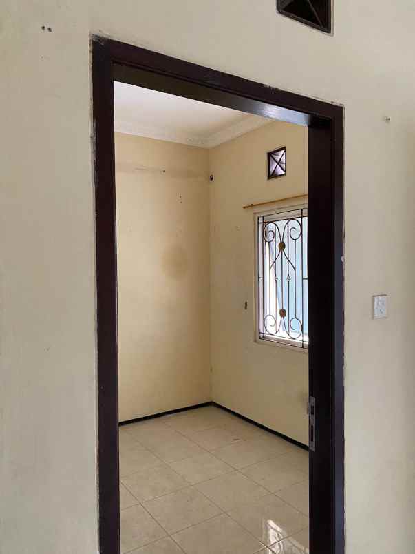 dijual rumah wiguna