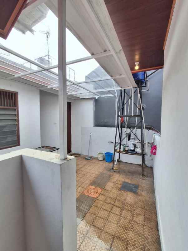 dijual rumah wijaya rawa barat