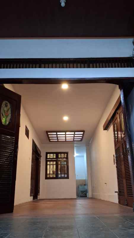 dijual rumah wijaya rawa barat