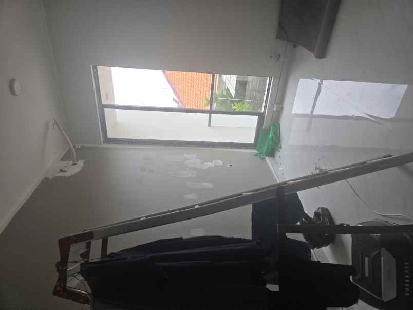 dijual rumah wisma mukti