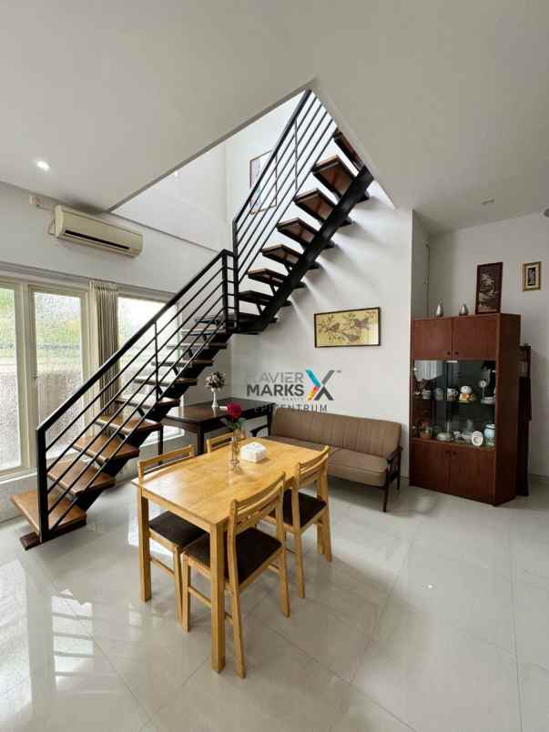 dijual rumah wisma mukti klampis semolo barat