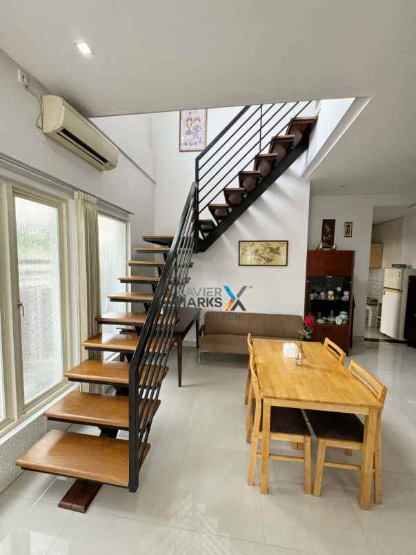 dijual rumah wisma mukti klampis semolo barat