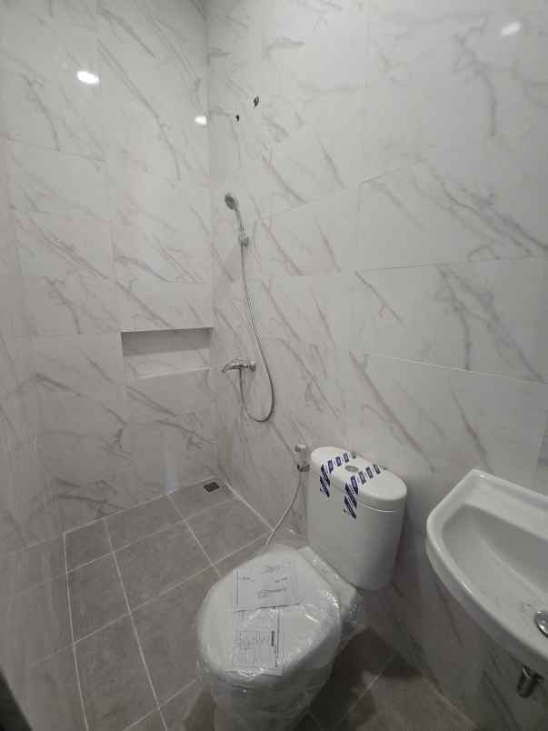 dijual rumah wisma mukti sukolilo