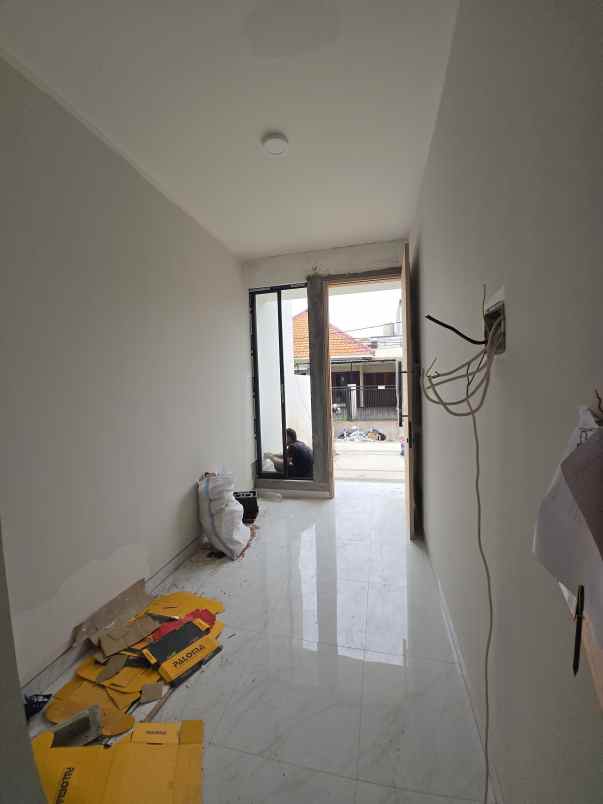 dijual rumah wisma mukti sukolilo