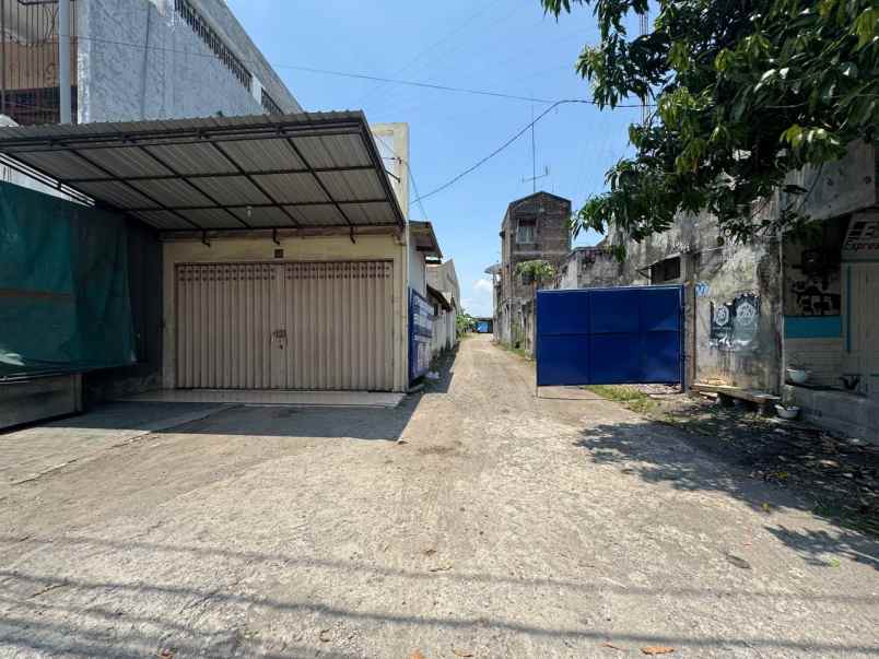dijual tanah bangunan seluas 7053 m2