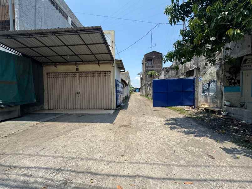 dijual tanah bangunan seluas 7053 m2