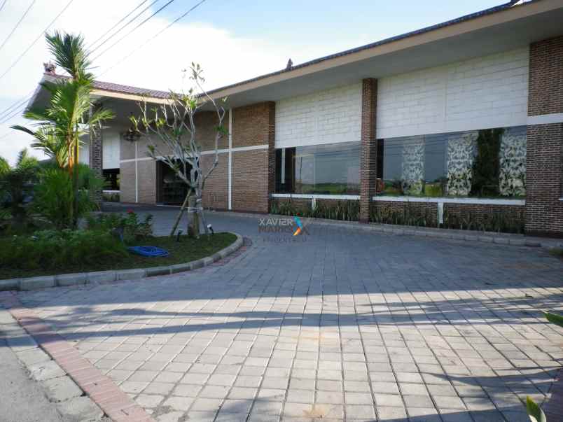 dijual tanah gedung di raya bangkalan madura