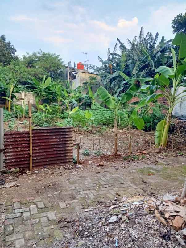 dijual tanah jalan raden intan