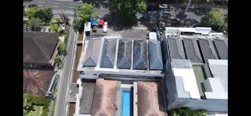 dijual tanah jalan raya puputan