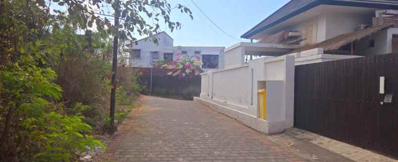 dijual tanah jl pura batu pageh