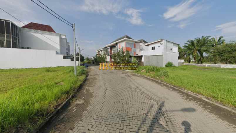 dijual tanah komplek graha metropolitan