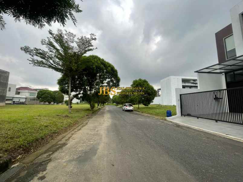 dijual tanah komplek taman malibu indah