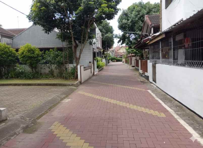 dijual tanah pogung baru jalan