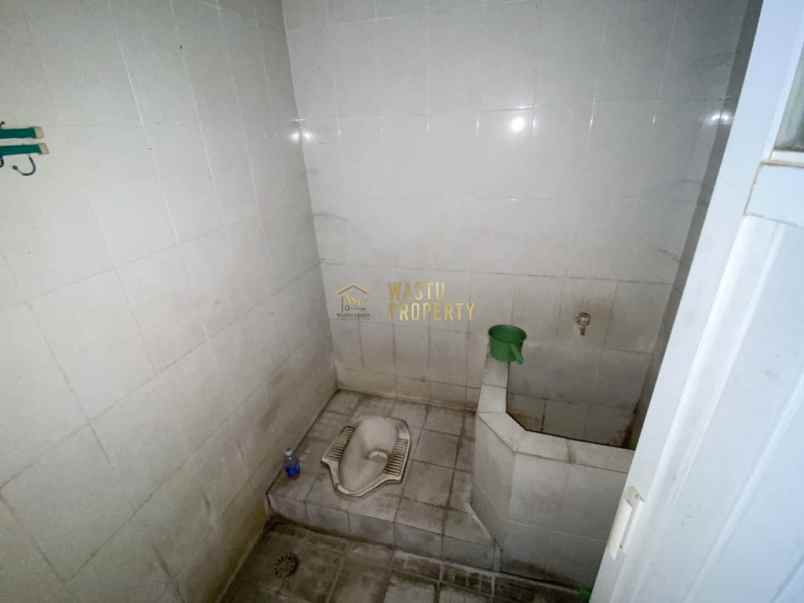 dijual tempat usaha parkiran luas di gedong kuning