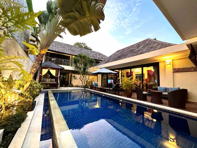 Gry 283- Dijual Villa Luxury Dekat Pantai Sanur Denpasar Bali
