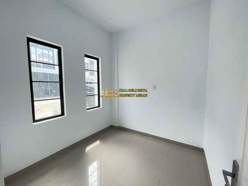 dijual villa komplek cemara colorado
