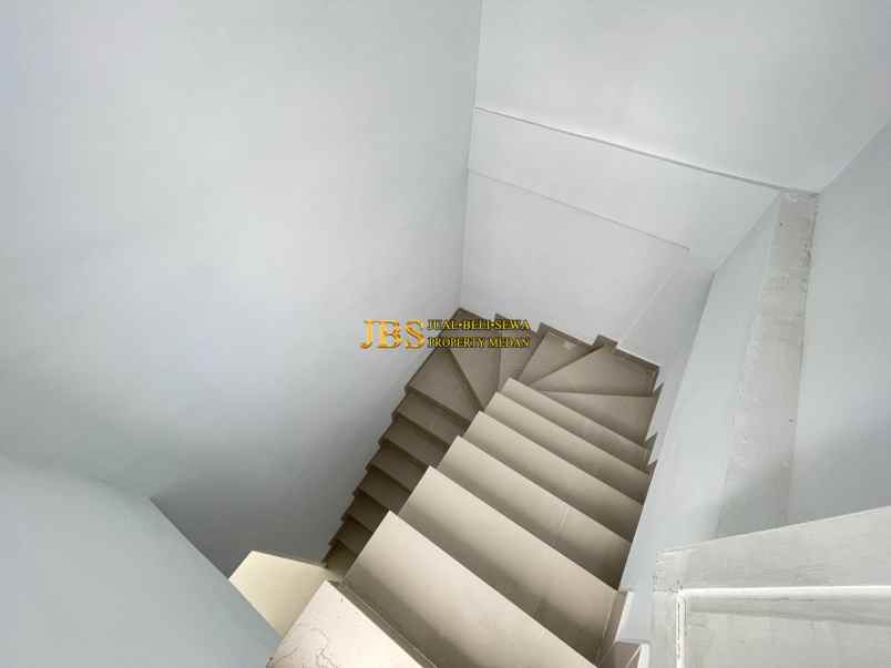 dijual villa komplek cemara colorado