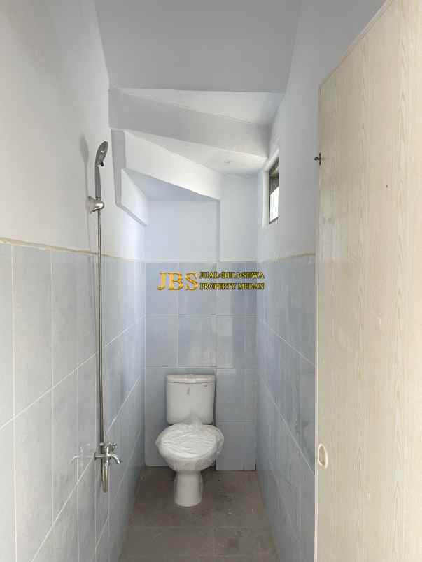 dijual villa komplek cemara colorado