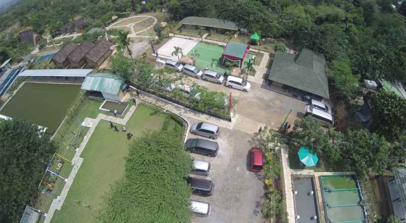dijual villa sukabumi