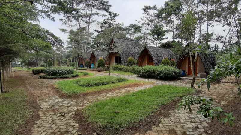 dijual villa sukabumi