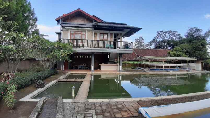 dijual villa sukabumi