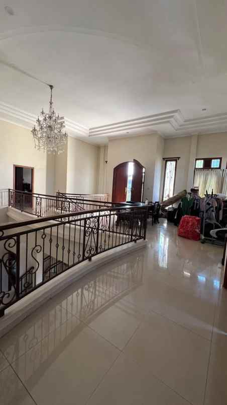 dijuwal rumah 2 lt hook semi furnished