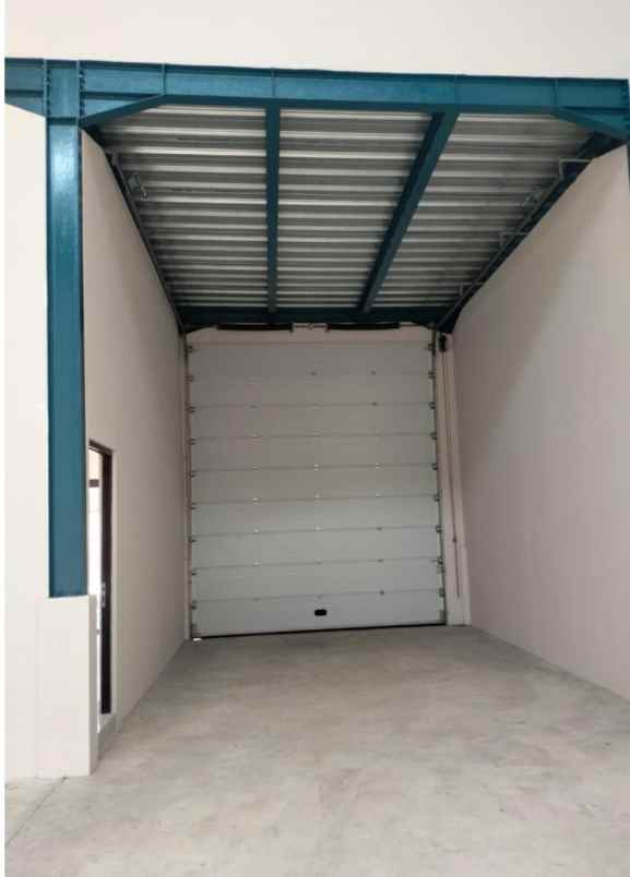 disewakan gudang di prgudangan eraprima toha tangerang