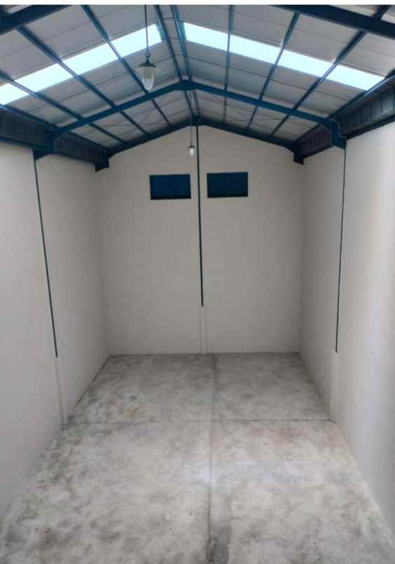 disewakan gudang di prgudangan eraprima toha tangerang