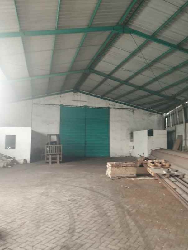 disewakan gudang di surimulia permai surabaya