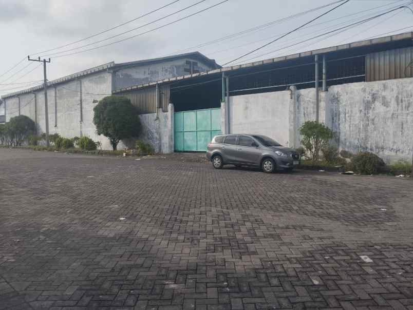 disewakan gudang di surimulia permai surabaya
