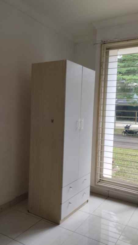 disewakan rumah alam sutera