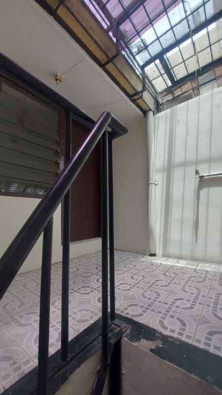 disewakan rumah belakang mall kelapa