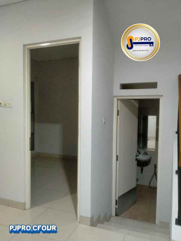 disewakan rumah harapan indah cluster vasana