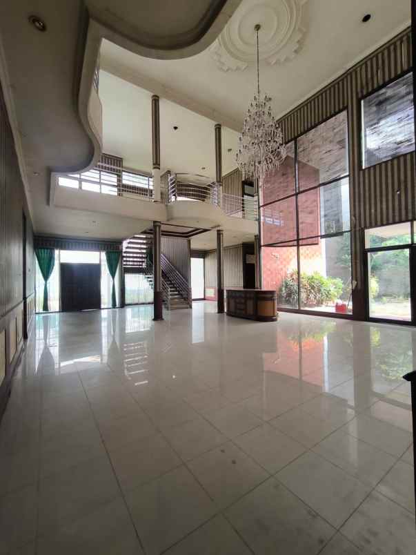 disewakan rumah jalan raya kupang indah