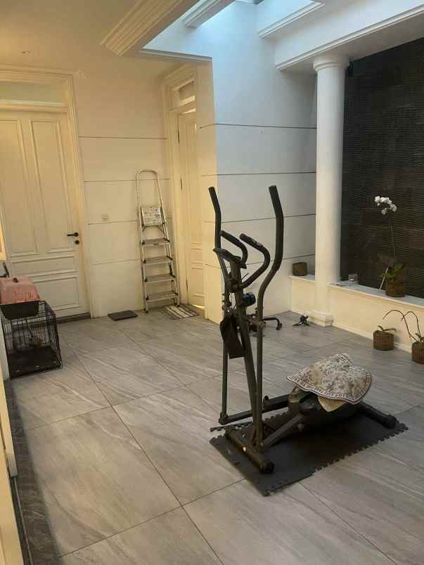 disewakan rumah jl sentosa 1