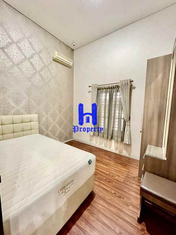 disewakan rumah komplek cemara asri jalan