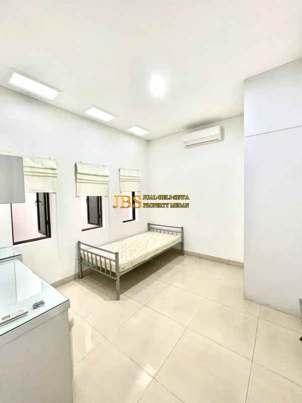 disewakan rumah komplek cemara asri jalan