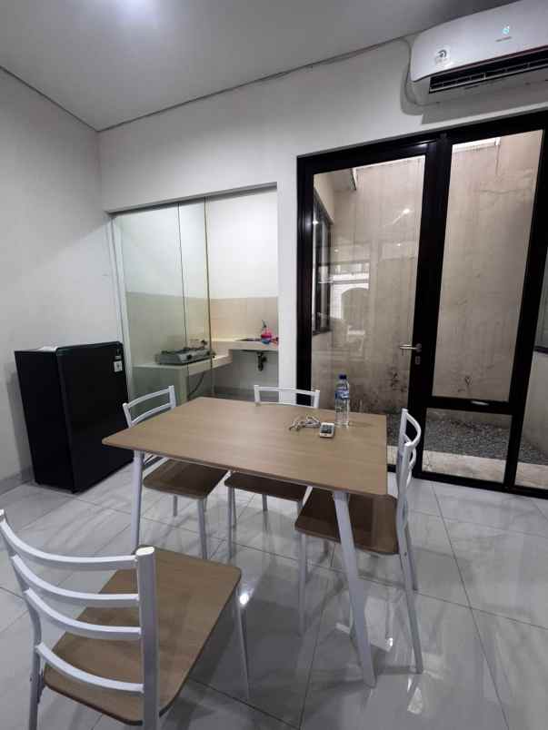 disewakan rumah lavon swan city cikupa