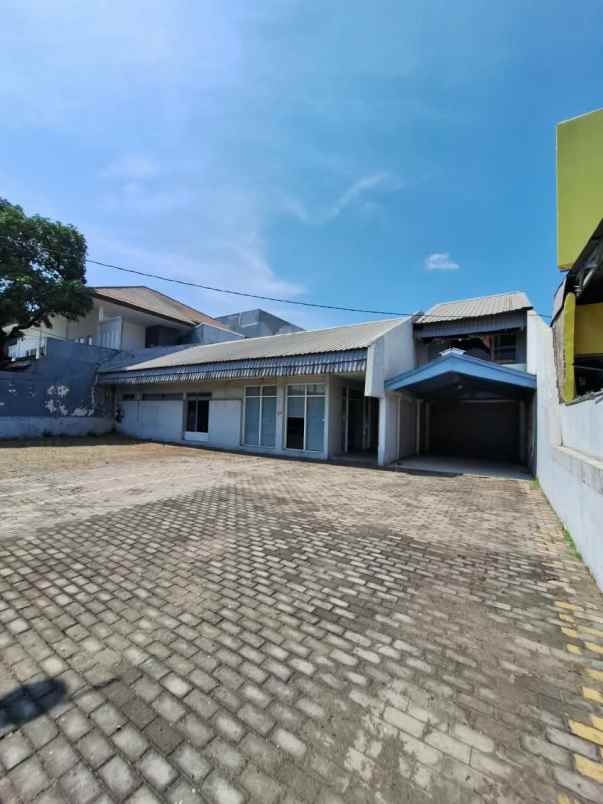 disewakan rumah raya jemursari
