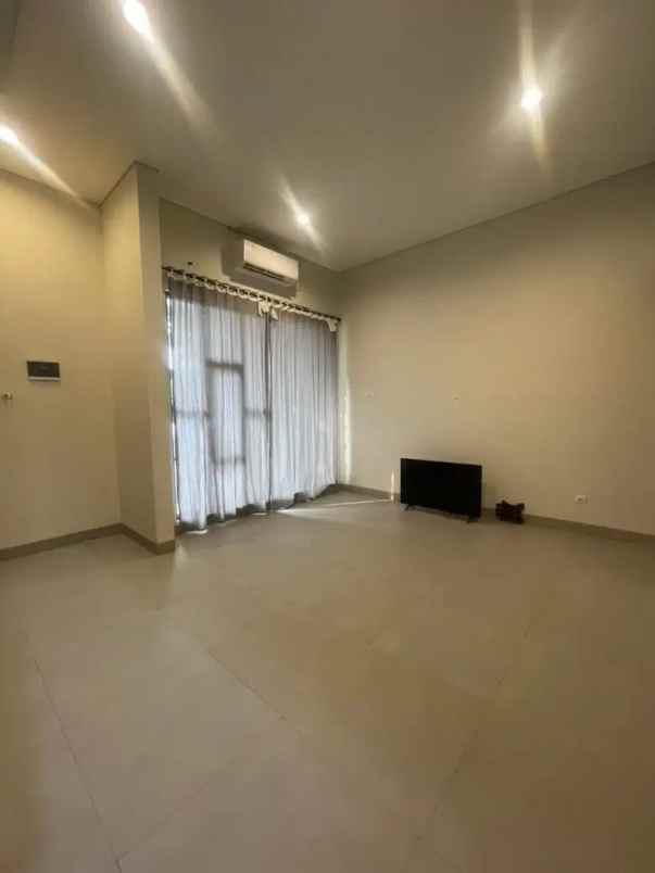 disewakan rumah serpong