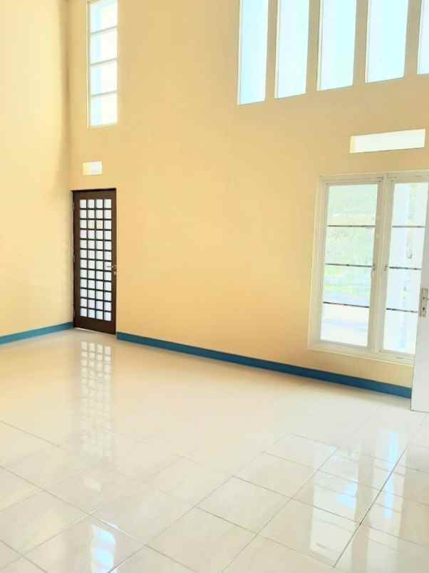 disewakan rumah valencia spring gemurung