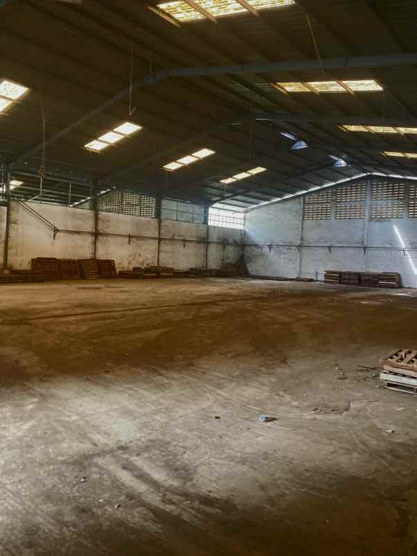 gudang sewa di mainroad batujajar bandung barat