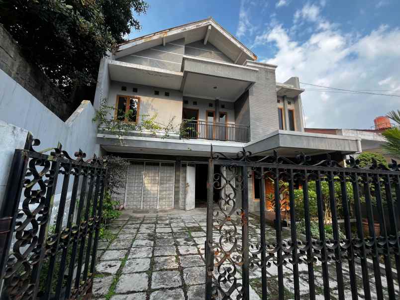 jual cepat rumah luas di komplek bukit cimindi raya