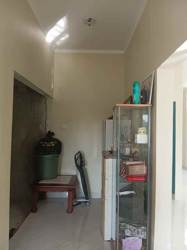 jual cepat rumah mewah full furnished di cipageran